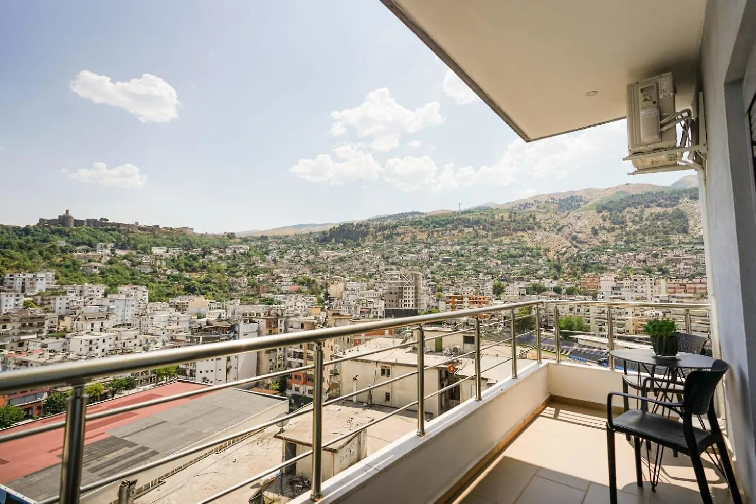 View City Apartments Gjirokaster